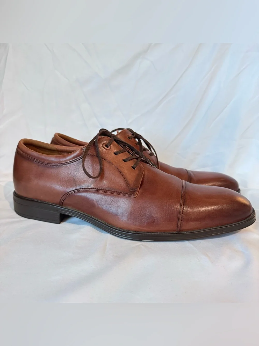 Florsheim Shoes Men's 10.5D Cap Toe Midtown Comfortech Ortholite Leather